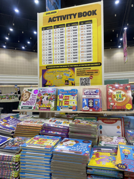 เปิดแล้ววันนี้ มหกรรมหนังสือนานาชาติที่ใหญ่ที่สุดในล้านนา  International Book Sale Featuring Big Bad Wolf
