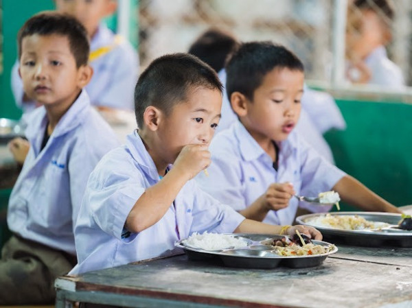 ชื่นชม โรงเรียนบนดอยเชียงราย สร้างทักษะชีวิต สอนเด็กพึ่งพาตัวเอง! ปลูกผัก เลี้ยงไก่ สู่เมนูอาหารกลางวันคุณภาพ