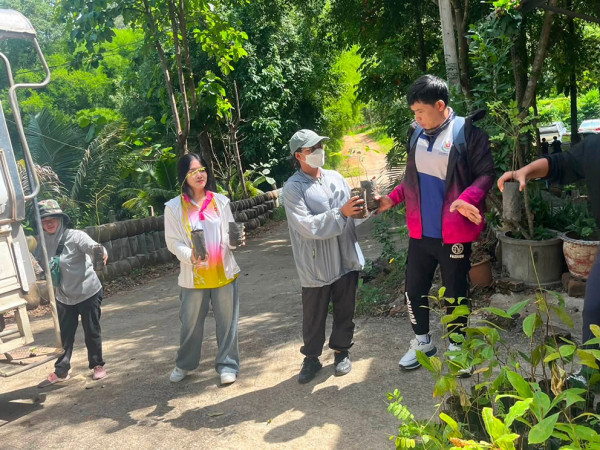 ม.นอร์ทฯ นำเยาวชนปลูกป่า เพิ่มพื้นที่สีเขียวให้ชุมชน ลพ.