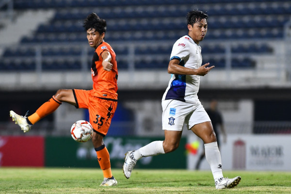 เสือซ่อนเล็บ! "พยัคฆ์" บุกเก็บ สุพรรณ 1-2