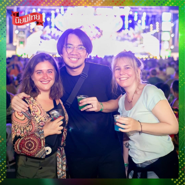 นิยมไทย นิยมระเบียบวาทะศิลป์ เสิร์ฟความม่วนสุดมันส์สุด กับคอนเสิร์ตหมอลำอลังการครั้งแรก!! ในภาคเหนือ!!