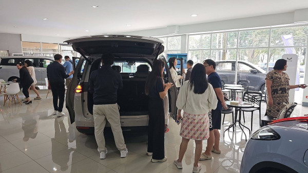 เปิดตัวอย่างเป็นทางการ! Wuling Starlight Darion EV ดีไซน์ล้ำ เทคโนโลยีจัดเต็ม พร้อมให้คุณสัมผัสตัวจริงแล้ว วันนี้ที่โชว์รูม วู่หลิง แสงชัย เชียงใหม่
