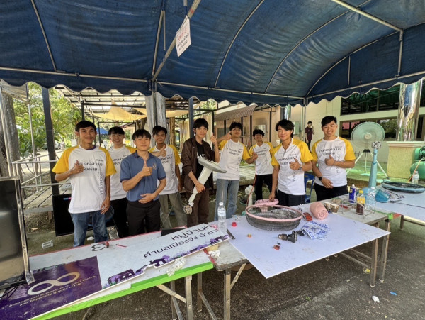 จิตอาสา มทร.ล้านนา รวมน้ำใจ ซ่อมเครื่องใช้ฯช่วยน้ำท่วมน่าน