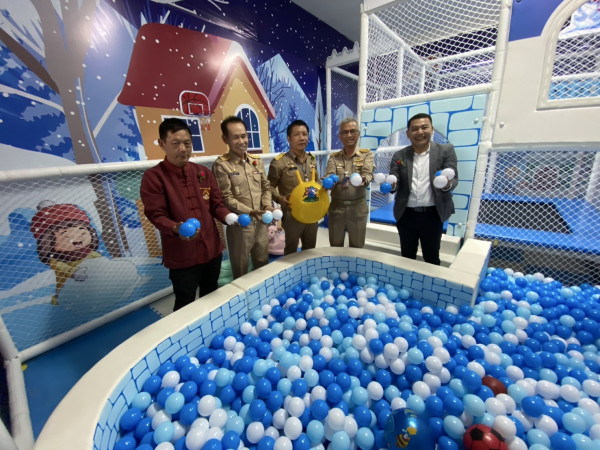 เทศบาลตำบลสันปูเลย เปิดสนามเด็กเล่นในร่ม ในศูนย์พัฒนาเด็กเล็กเทศบาลตำบลสันปูเลย เพื่อส่งเสริมพัฒนาการเด็กปฐมวัยอย่างยั่งยืน