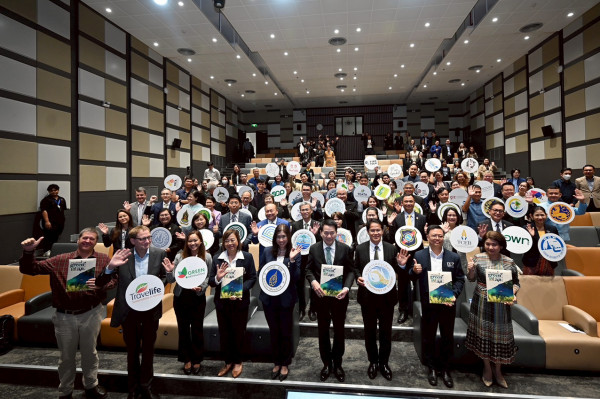 มช.ร่วม 50 พันธมิตร MOU แสดงเจตจำนง ขับเคลื่อนการท่องเที่ยวอย่างยั่งยืนของไทย