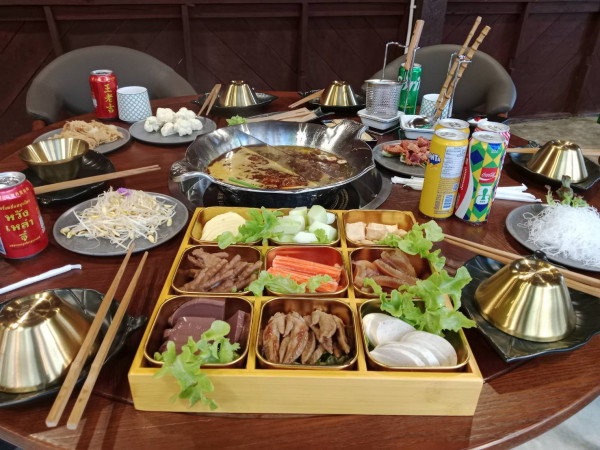 ภัตตาคาร “หลงเฉิน” เปิดตัว “หม่าล่าหม้อไฟ” ต้นตำรับจากฝีมือเชฟฉงชิ่ง ยกเสน่ห์อาหารเสฉวนสู่เชียงใหม่ ในกาดดารา “โรงแรมดาราเทวี”