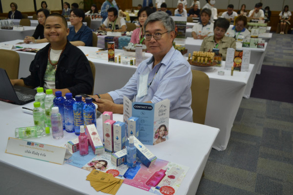 สมาพันธ์ SMEs ไทยร่วมกับธนาคารออมสินและ Tops ท้องถิ่น สร้างภูมิคุ้มกันให้เอสเอ็มอีไทยภายใต้ภาวะเศรษฐกิจที่หดตัว