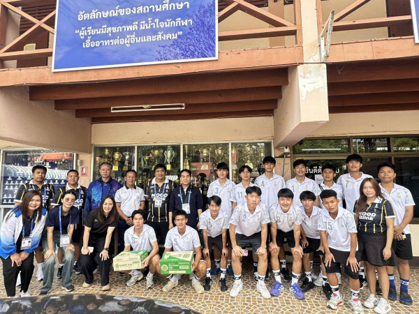 ผู้บริหารสมาคมกีฬาฯ เชียงใหม่ เยี่ยมให้กำลังใจน้องๆ นักกีฬาเยาวชน ตัวแทนจังหวัดเชียงใหม่ ที่เป็นตัวแทนไปแข่งขันกีฬาเยาวชนแห่งชาติ รอบคัดเลือก ภาค 5 ที่ จ.แพร่