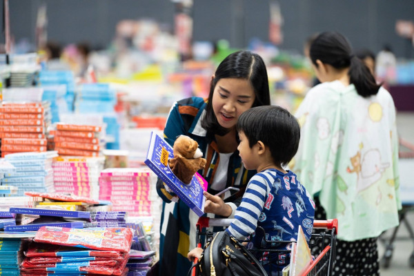 มหกรรมหนังสือนานาชาติ...ที่ใหญ่ที่สุดในภาคเหนือ “Internatinal Book Sale Featuring BIG BAD WOLF” วันที่ 26 สิงหา - 4 กันยา 65 นี้ที่ เชียงใหม่ฮอลล์ เซ็นทรัล แอร์พอร์ต